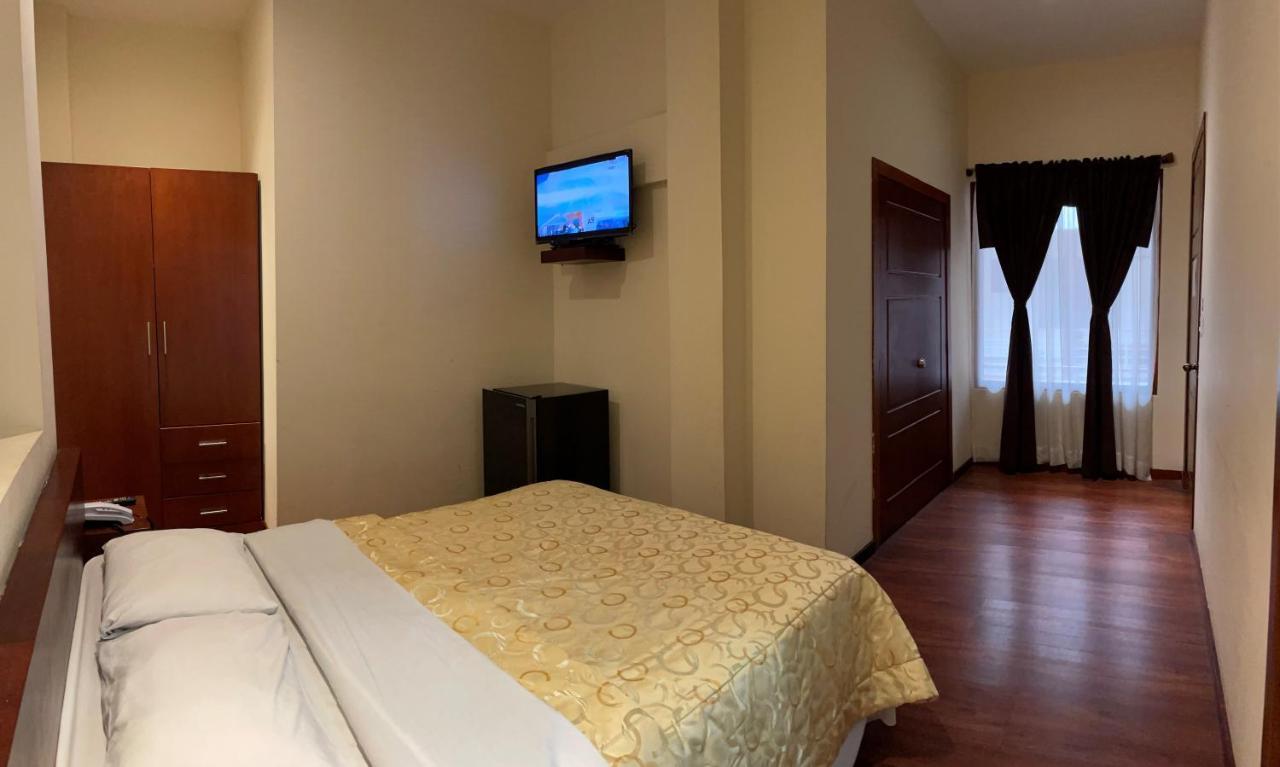 Flore Hotel Boutique Куенка Екстериор снимка