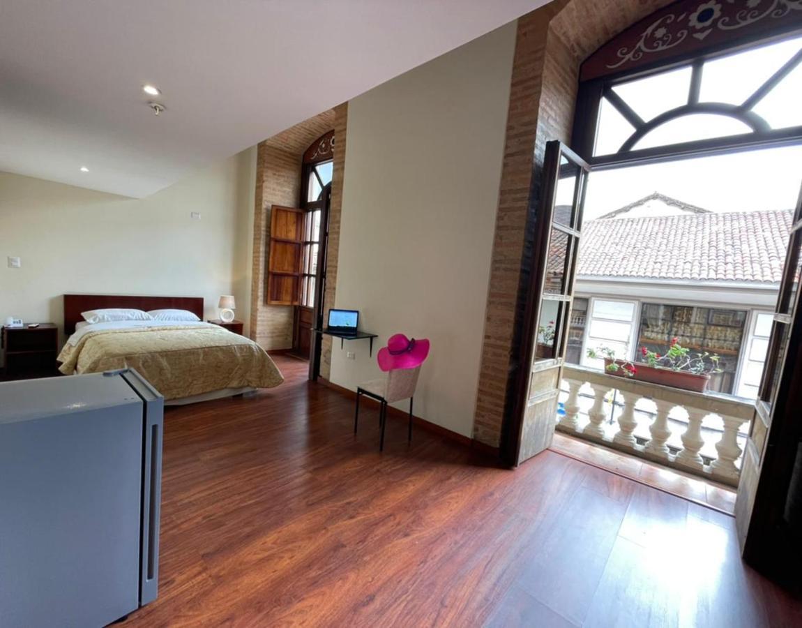 Flore Hotel Boutique Куенка Екстериор снимка