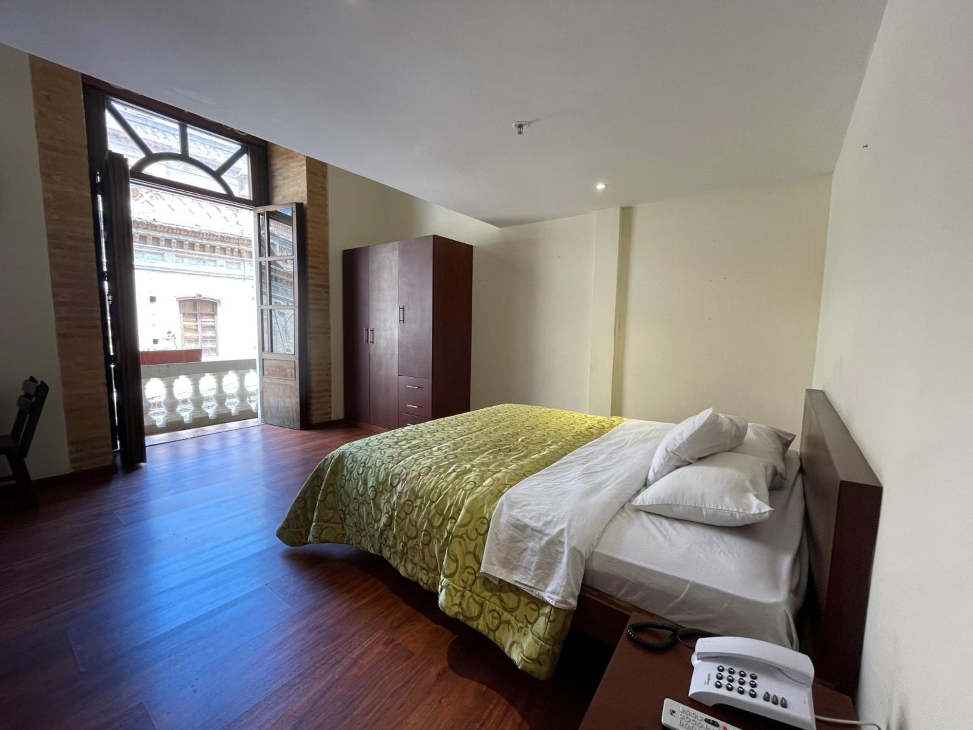 Flore Hotel Boutique Куенка Екстериор снимка