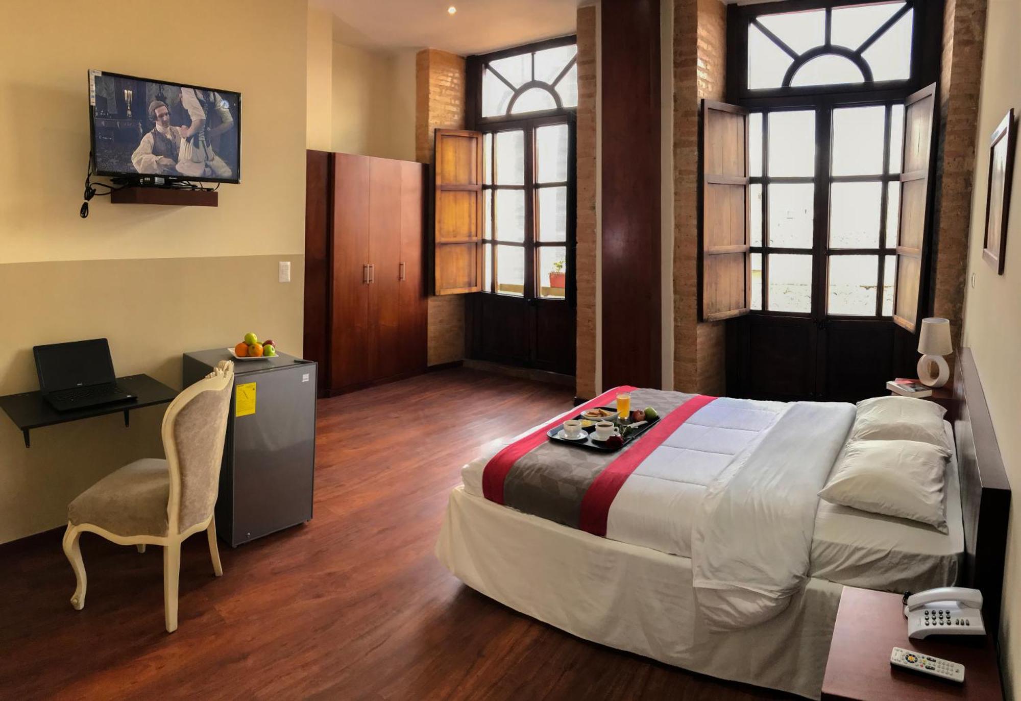 Flore Hotel Boutique Куенка Екстериор снимка