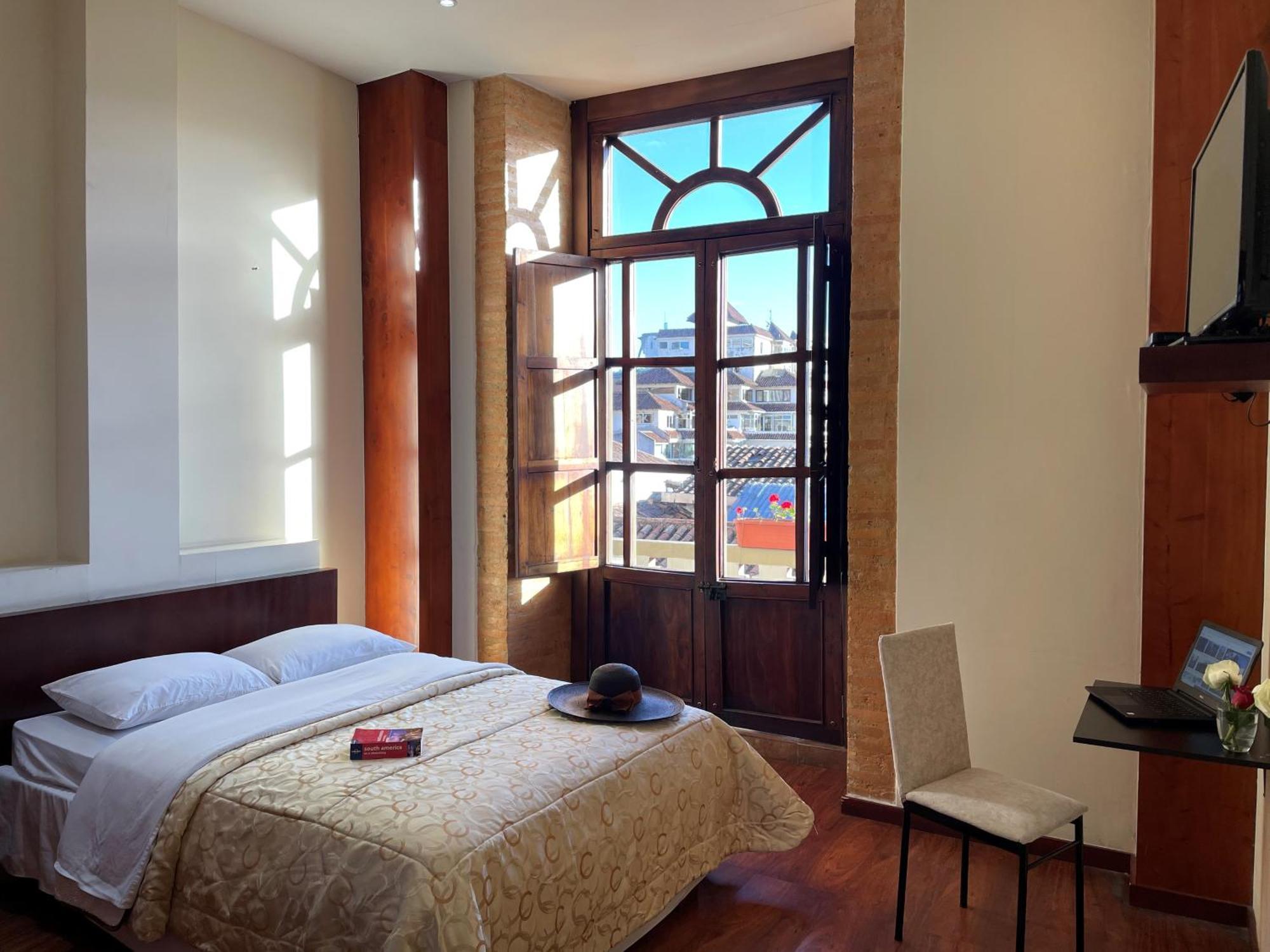 Flore Hotel Boutique Куенка Екстериор снимка